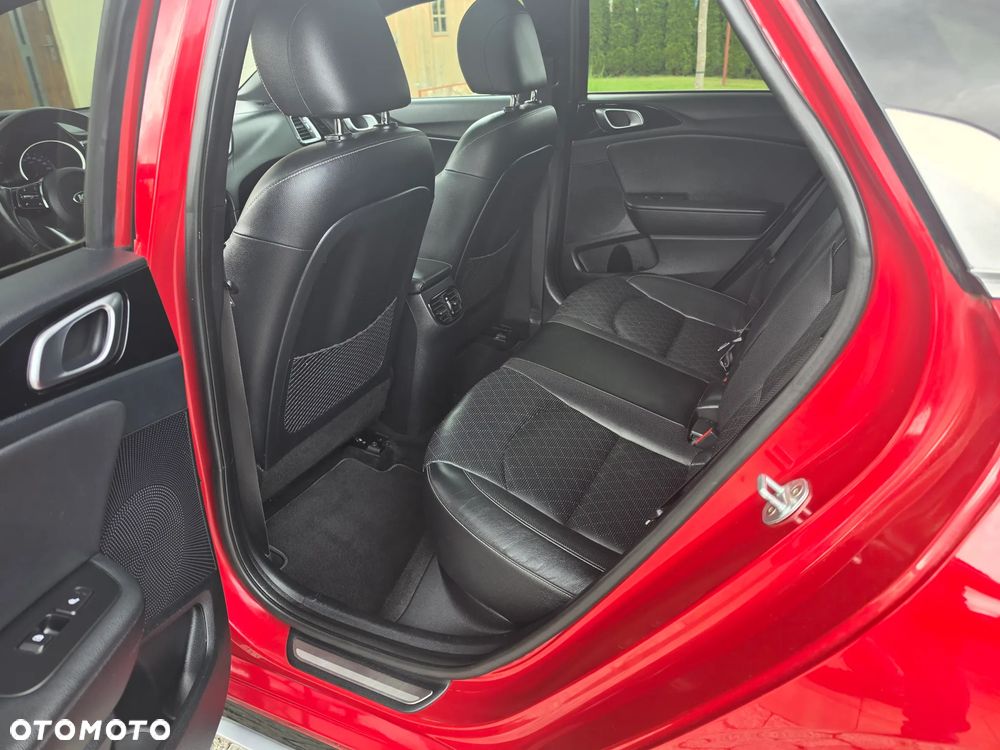 Kia ProCeed 1.6 CRDi SCR GT LINE - 37
