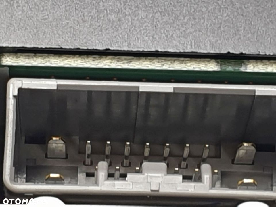 Wzmacniacz HONDA CR V 2.0H od 2019 roku - 5