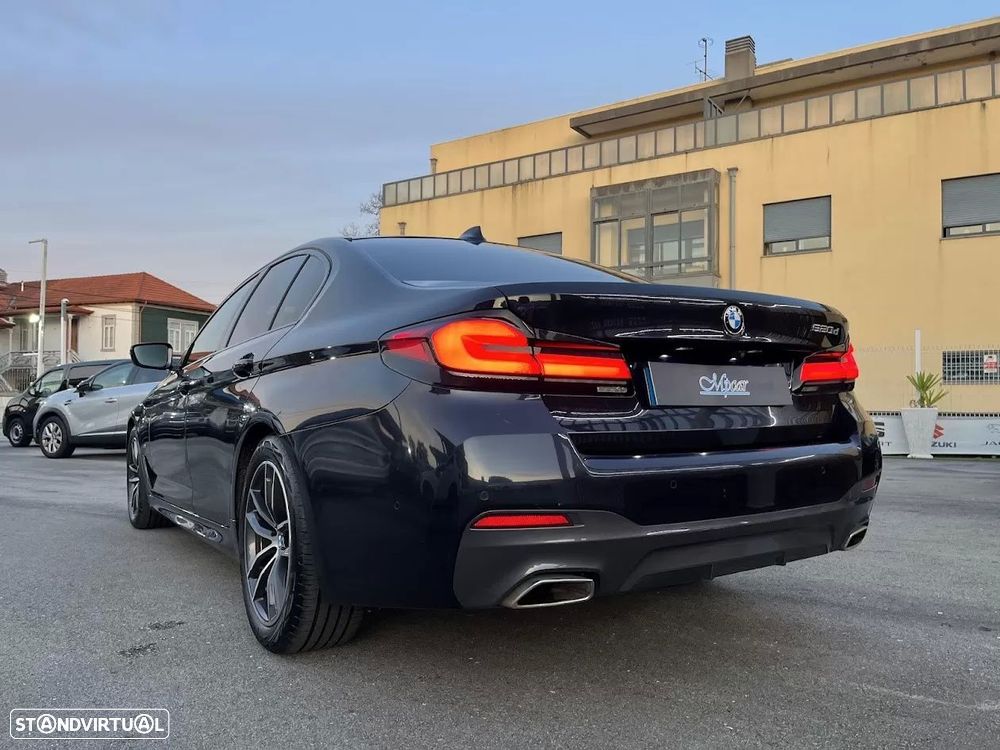 BMW 520 d Pack Desportivo M Auto - 44