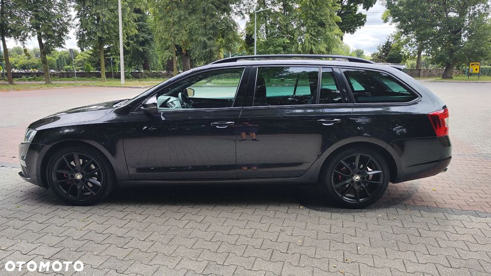 Skoda Octavia 2.0 TDI DSG RS - 5