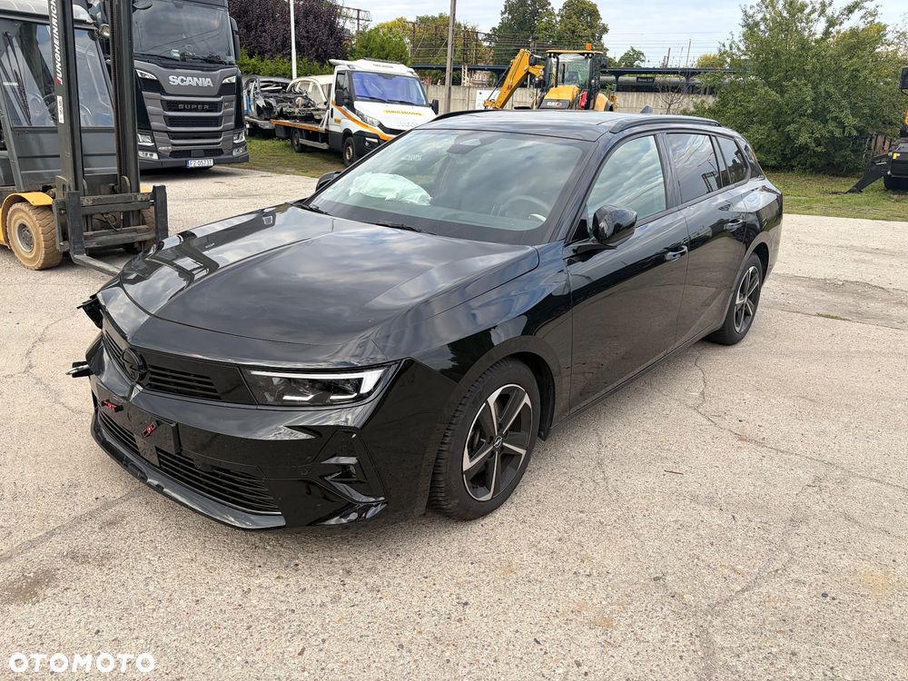 Opel Astra 1.2 Turbo Automatik GS - 2