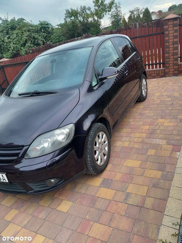 Volkswagen Golf Plus 2.0 FSI Comfortline - 3