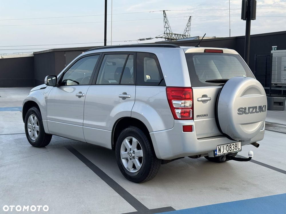 Suzuki Grand Vitara 2.0 Comfort - 10