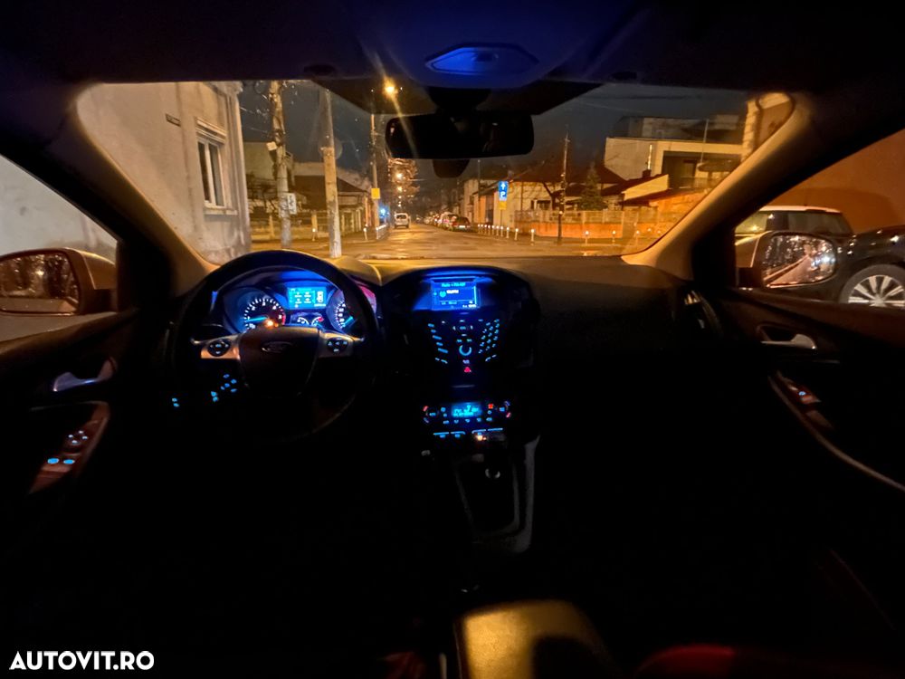 Ford Focus - 14