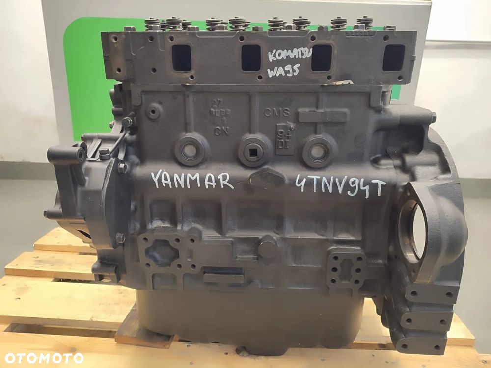 Słupek silnika Komatsu WA95 - 2