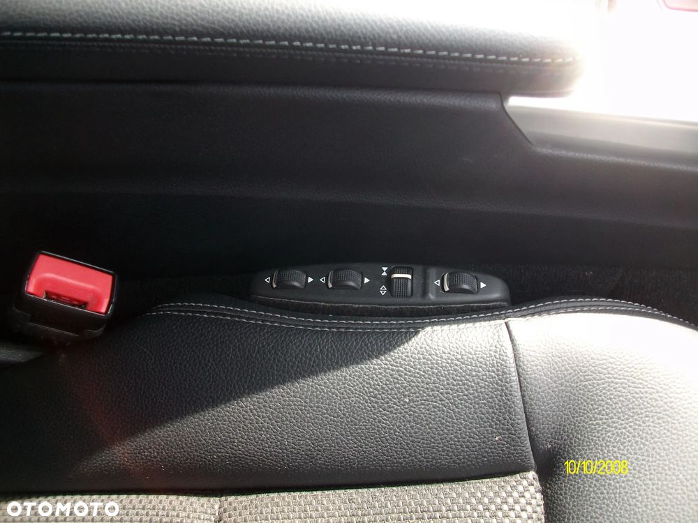 Mercedes-Benz Klasa E 350 BlueTEC 9G-TRONIC Avantgarde - 17