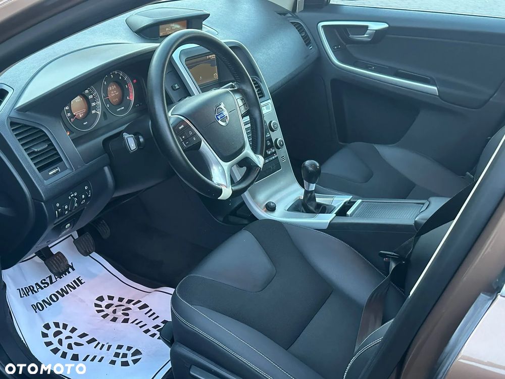 Volvo XC 60 2.4D DRIVe - 28