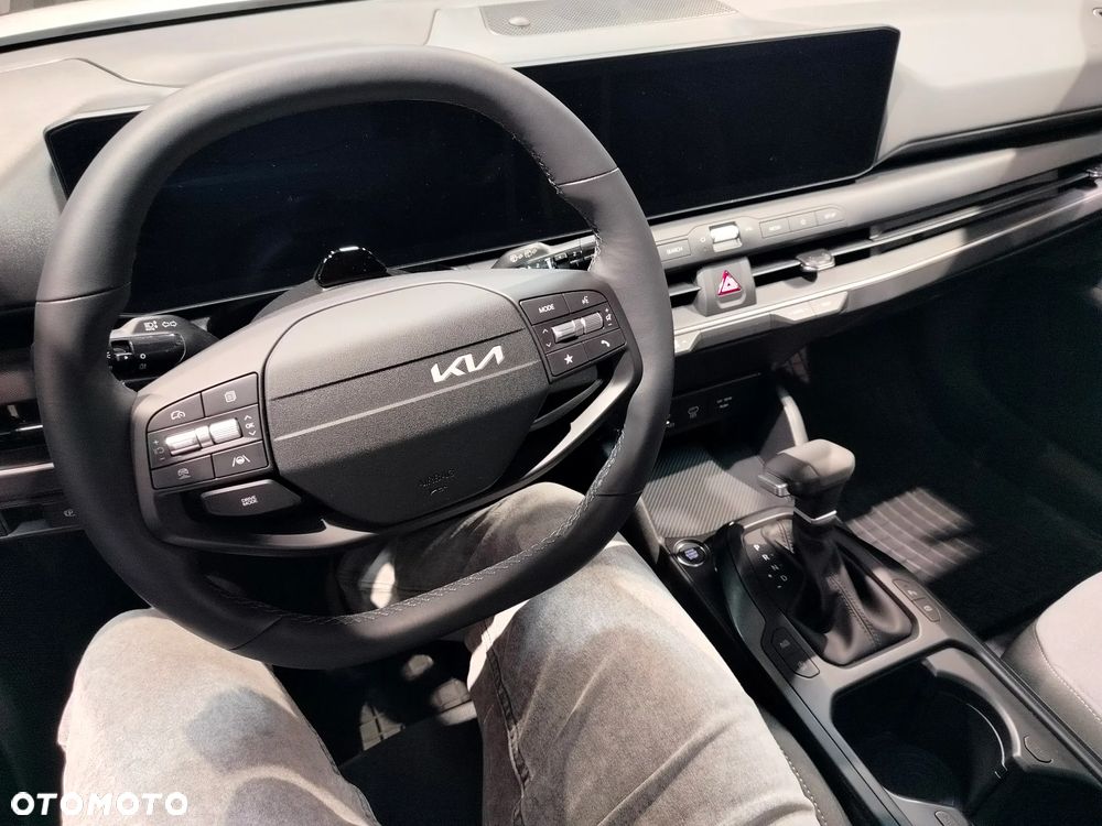 Kia K4 1.6 T-GDI M - 11