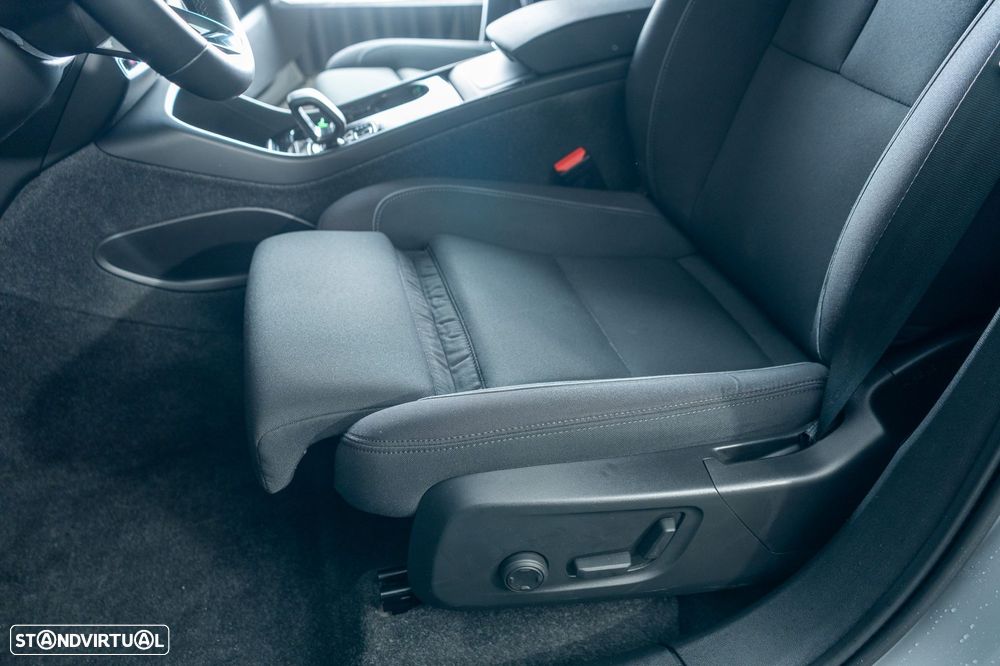 Volvo C40 Recharge 82 kWh Single M. Extended Range RWD Core - 6