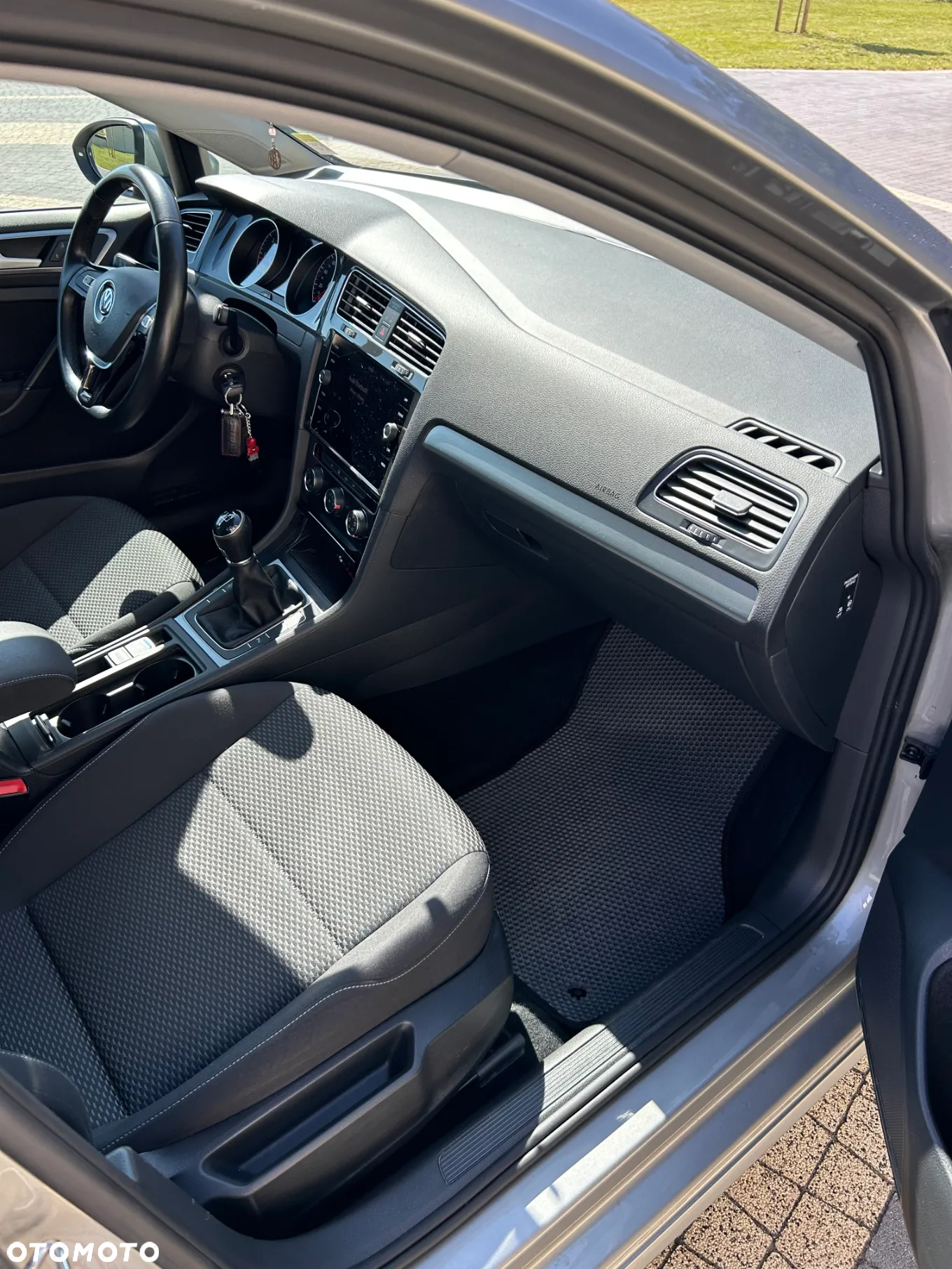 Volkswagen Golf VII 1.6 TDI BMT Trendline - 15