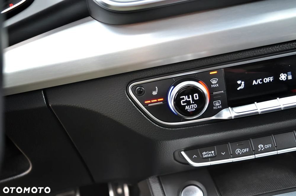 Audi Q5 40 TDI quattro S tronic S line business - 35