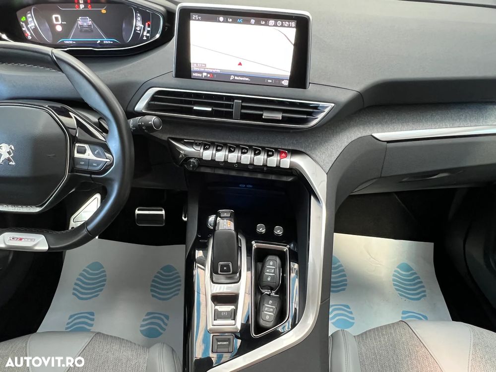 Peugeot 3008 1.2 PureTech 130 EAT8 GT - 23