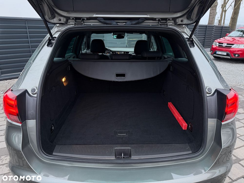 Opel Astra 1.4 T GPF Dynamic S&S - 30