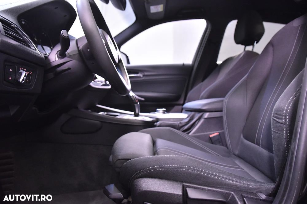 BMW Seria 1 118i Aut. M Sport - 23