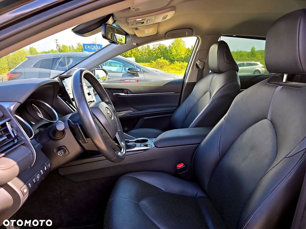 Toyota Camry 2.5 Hybrid Executive CVT - 15