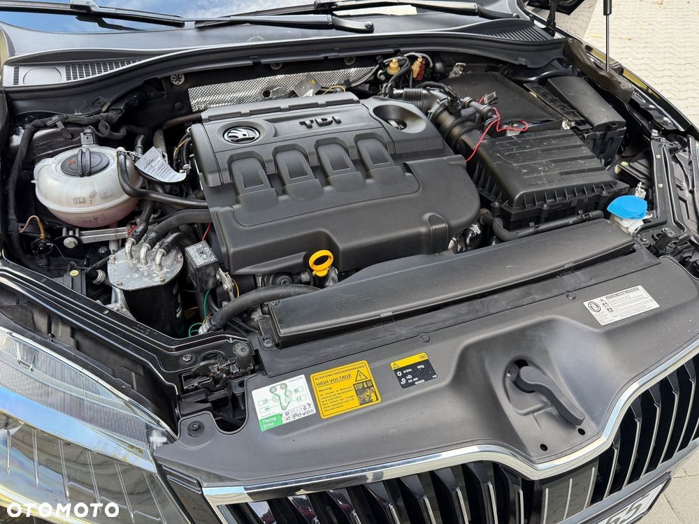 Skoda Superb 2.0 TDI 4x4 DSG Ambition - 31
