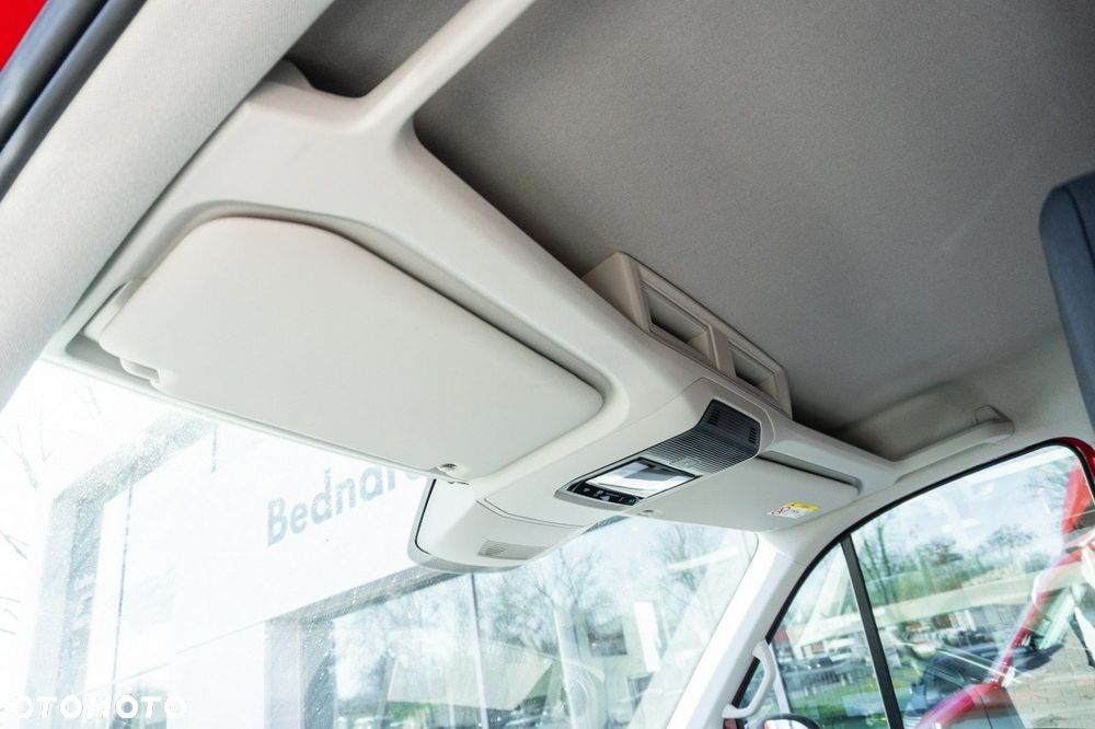 Volkswagen Crafter - 33