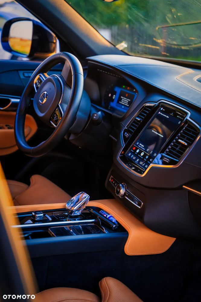 Volvo XC 90 B5 D AWD Plus Dark 7os - 4