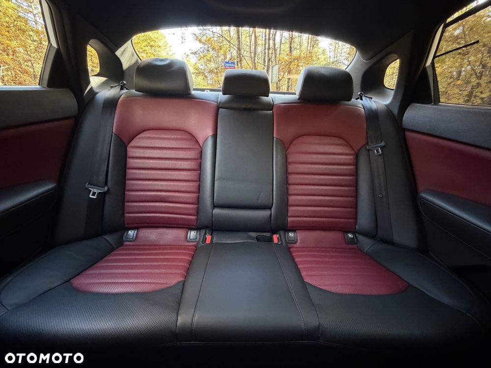 Kia Optima - 24