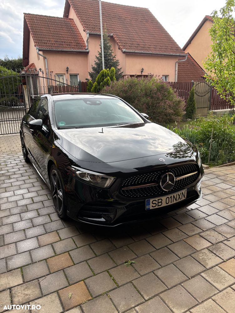Mercedes-Benz A 220 4Matic 7G-DCT AMG Line - 5