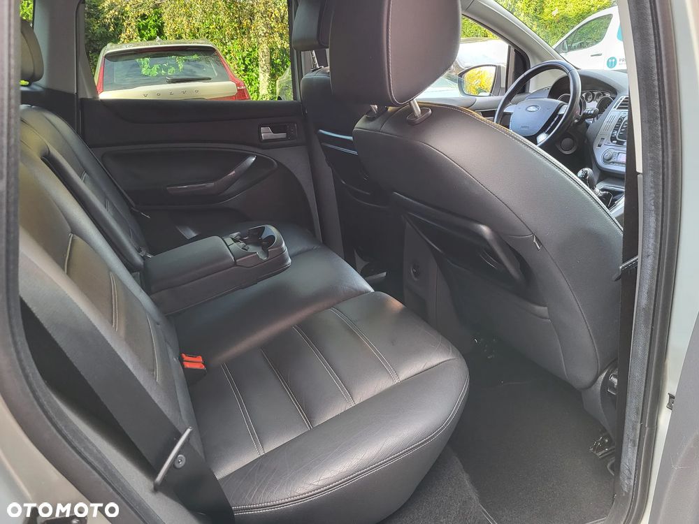 Ford Kuga 2.0 TDCi 4x4 Titanium - 8