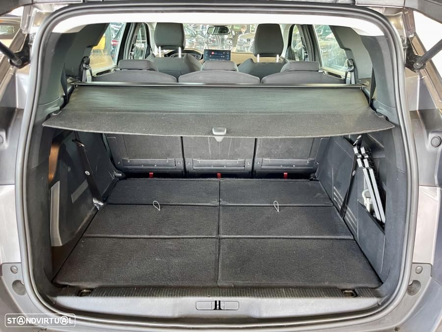 Peugeot 5008 PureTech 130 EAT8 Stop & Start Active Business-Pack - 32