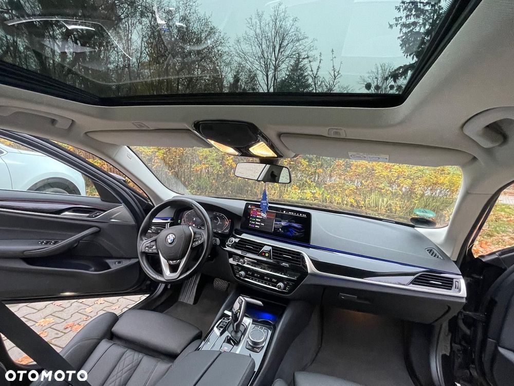 BMW Seria 5 520d Sport - 23