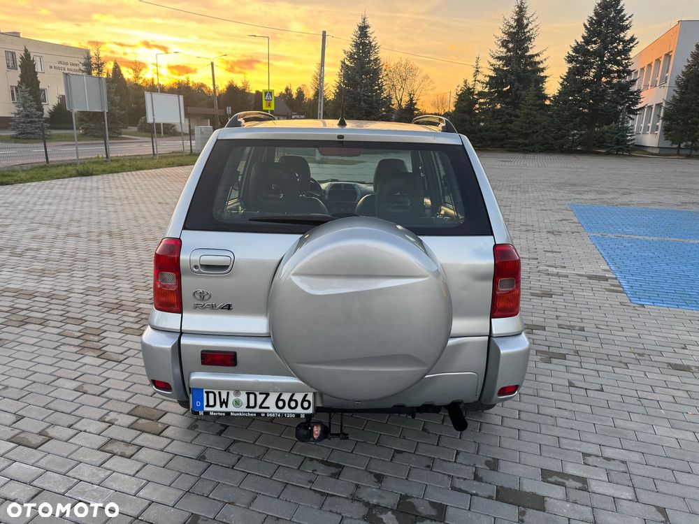 Toyota RAV4 D-4D 4x4 Executive - 8