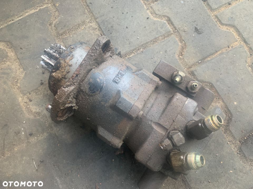 PCL-50-19B-7FS2-8745A Reduktor silnik obrotu do minikoparki Komatsu - 1