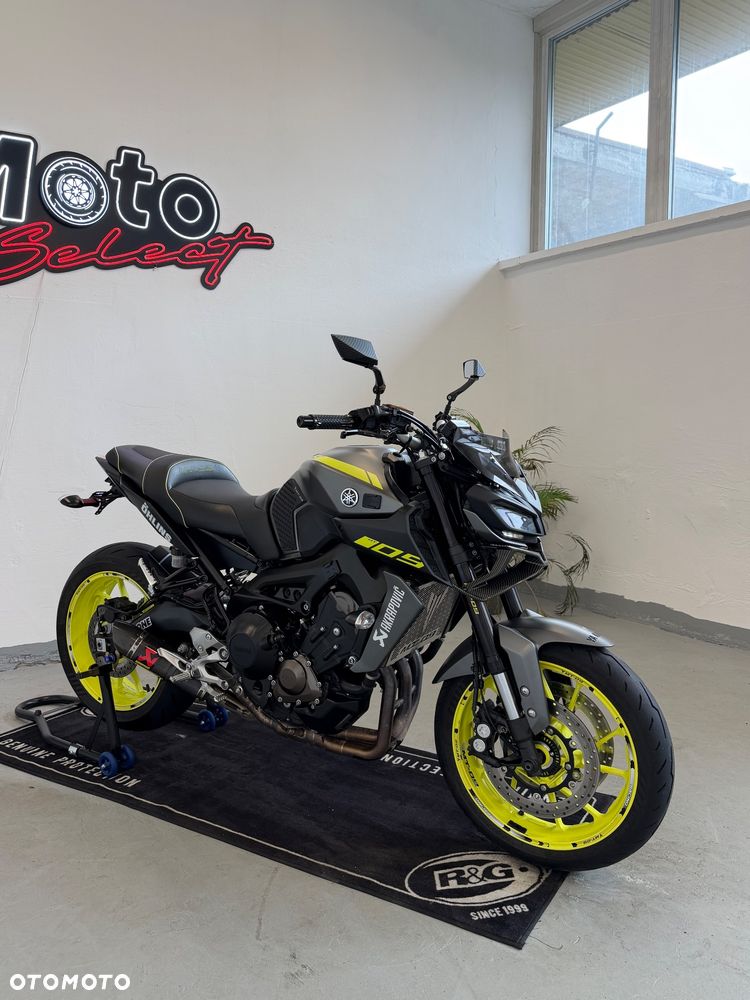 Yamaha MT - 2