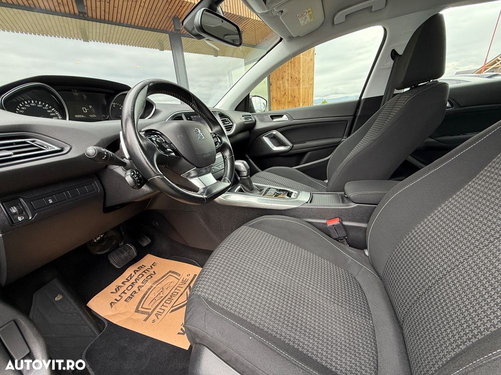 Peugeot 308 1.5L BlueHDI 130 S&S EAT8 Active - 17