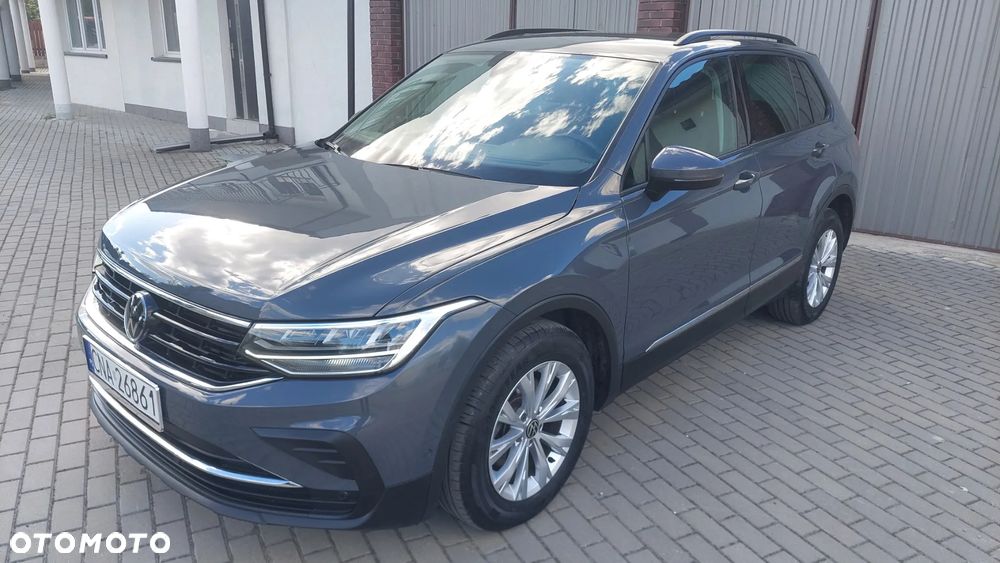 Volkswagen Tiguan - 12