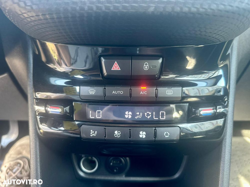 Peugeot 2008 - 19