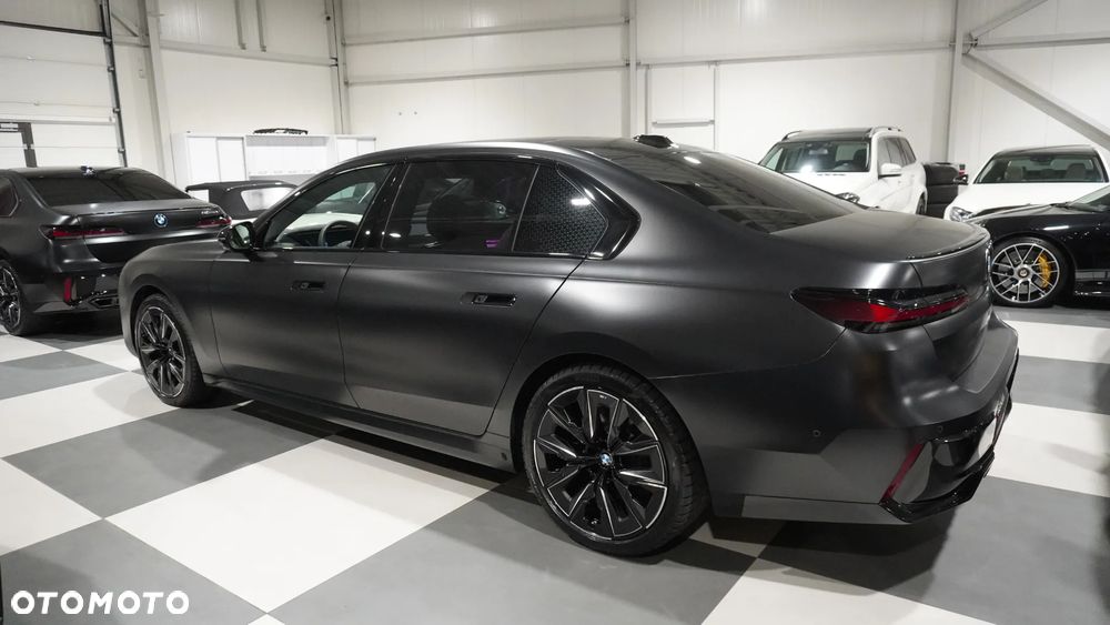 BMW Seria 7 740d xDrive - 18
