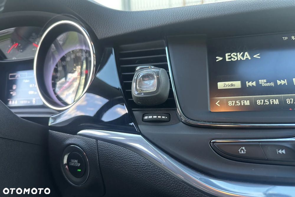 Opel Astra 1.4 T Elite - 25