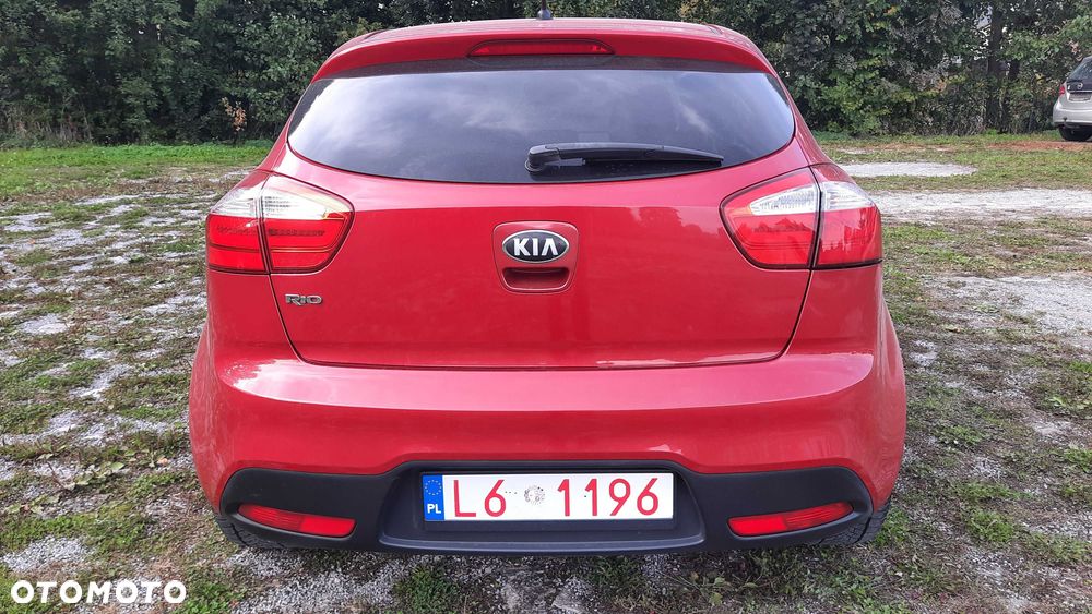 Kia Rio - 5