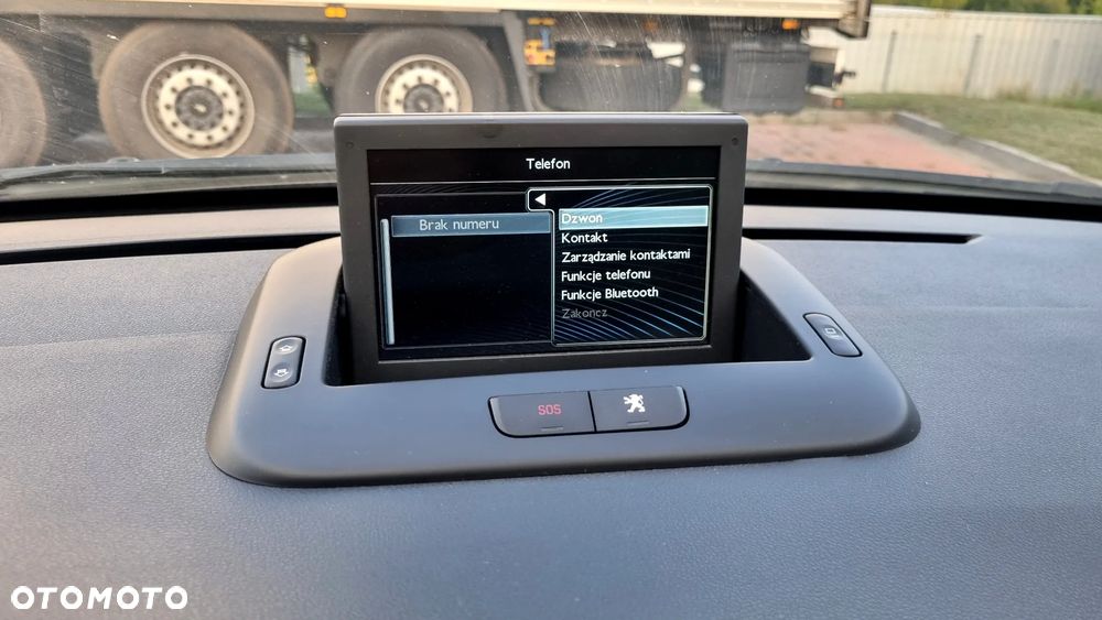 Peugeot 5008 HDI 160 Automatik Business-Line - 35