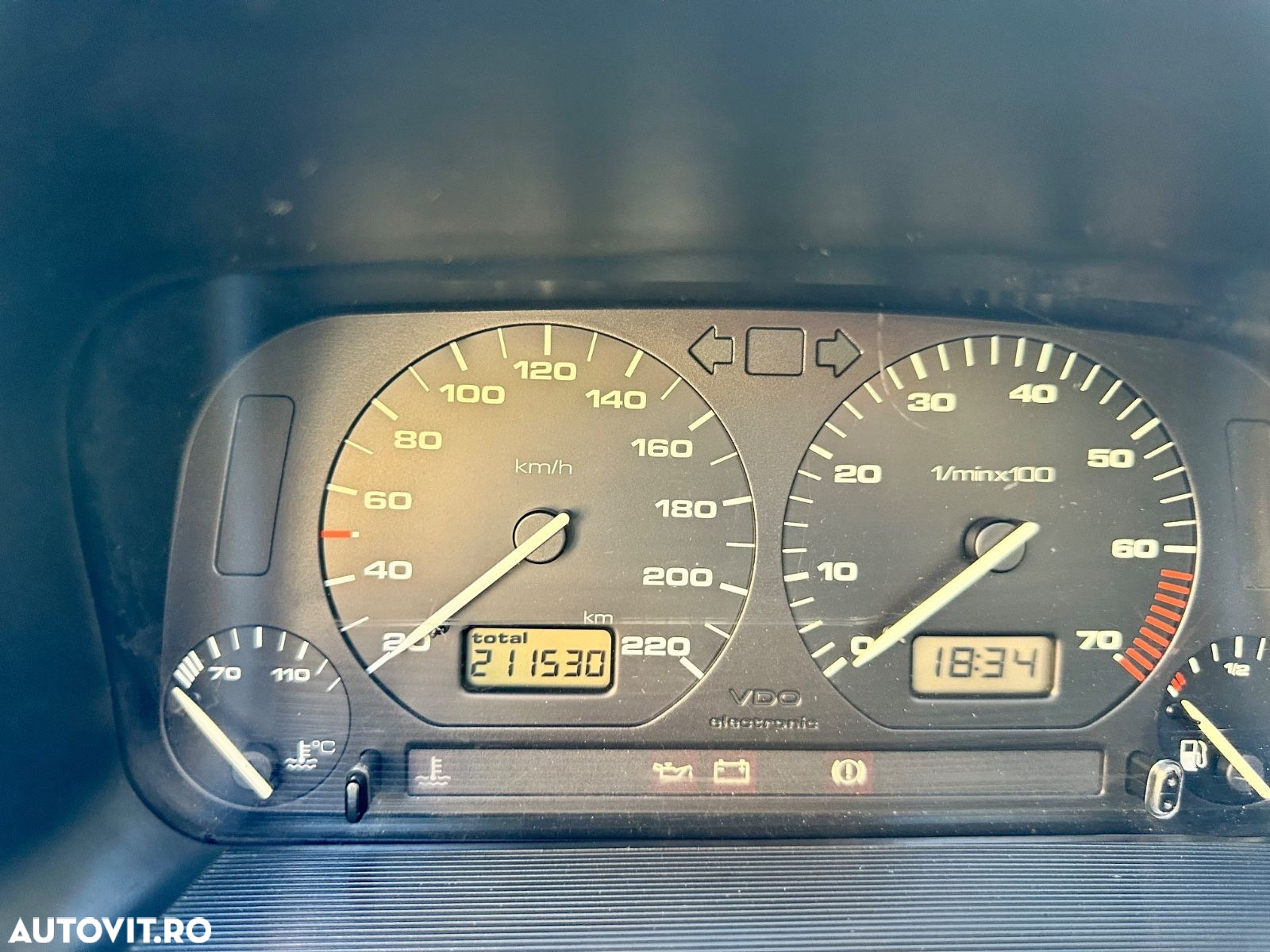 Volkswagen Golf - 12
