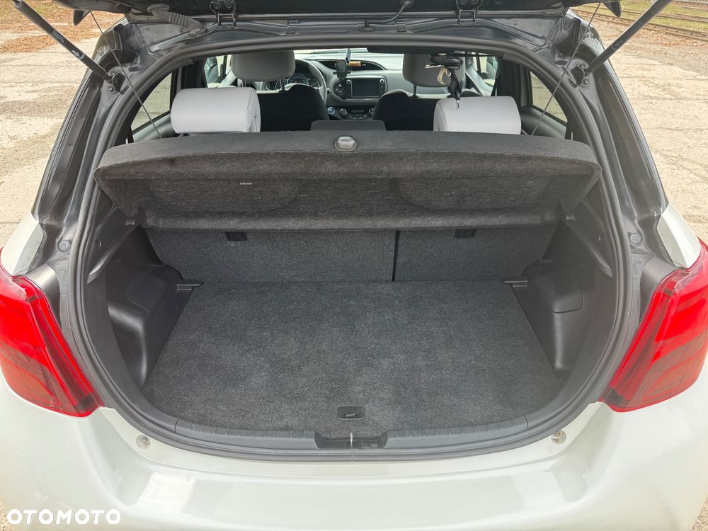 Toyota Yaris - 14