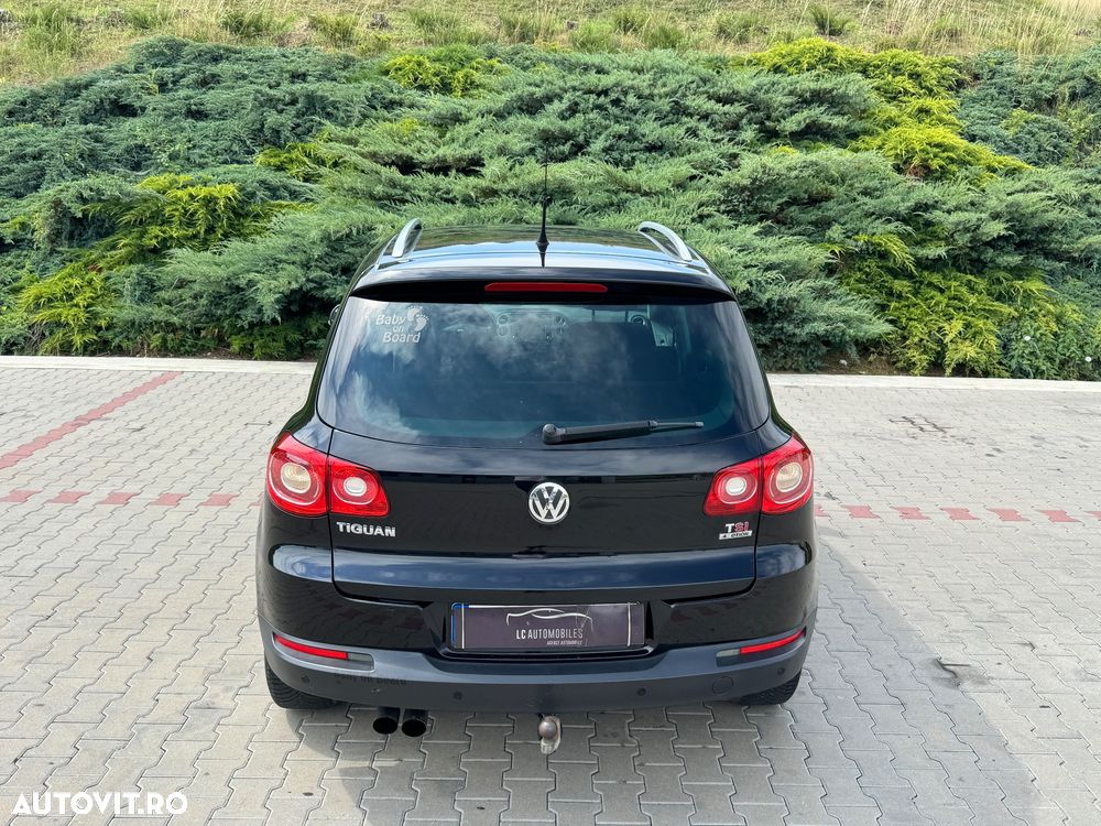 Volkswagen Tiguan - 15