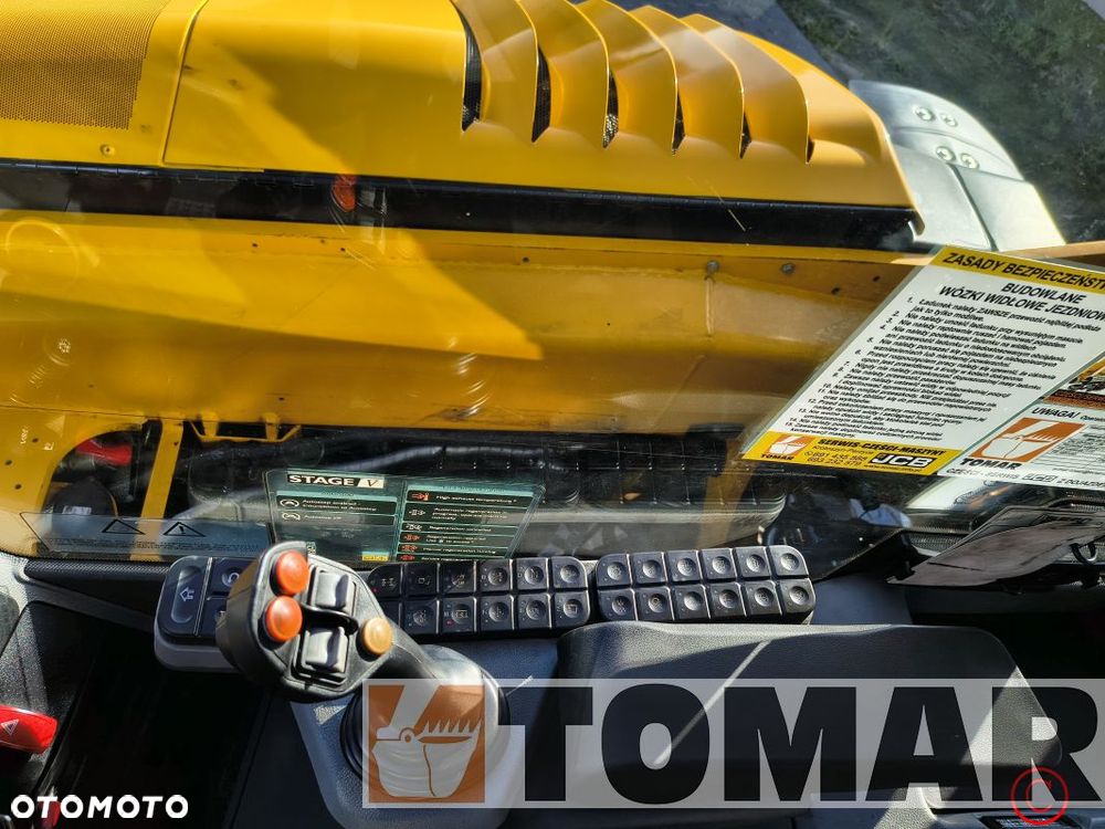 JCB 560-80 2023R agri - 24