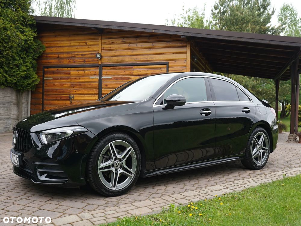 Mercedes-Benz Klasa A 200 AMG Line 7G-DCT - 3