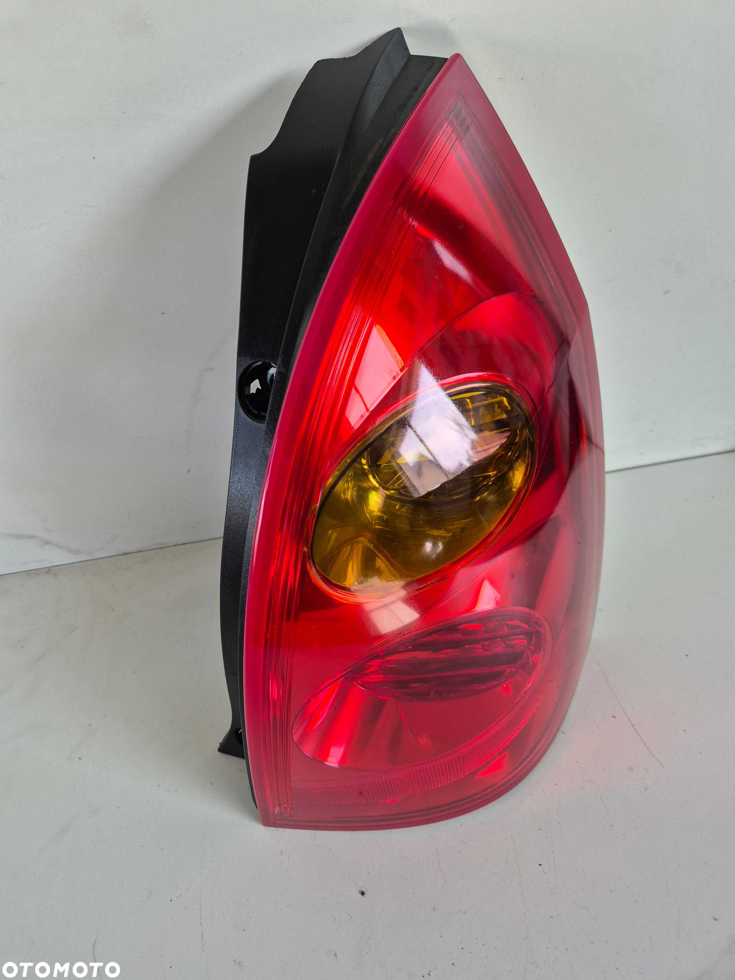 nissan primera p12 kombi lampa tylna prawa prawy tył oryginał europa - 4
