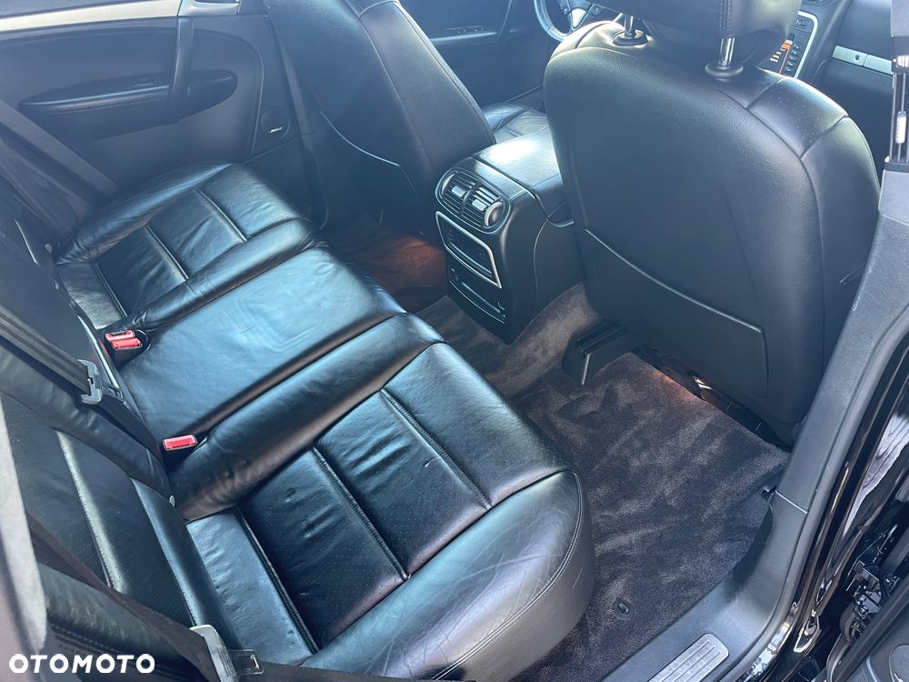 Porsche Cayenne Turbo - 17