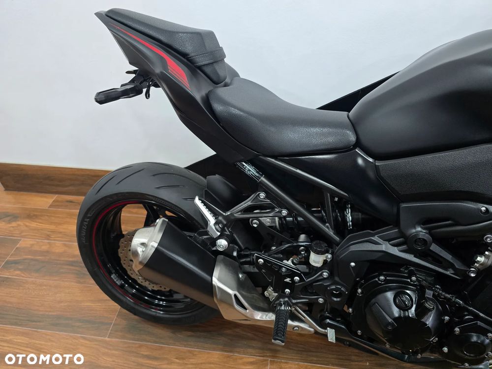 Kawasaki Z - 19