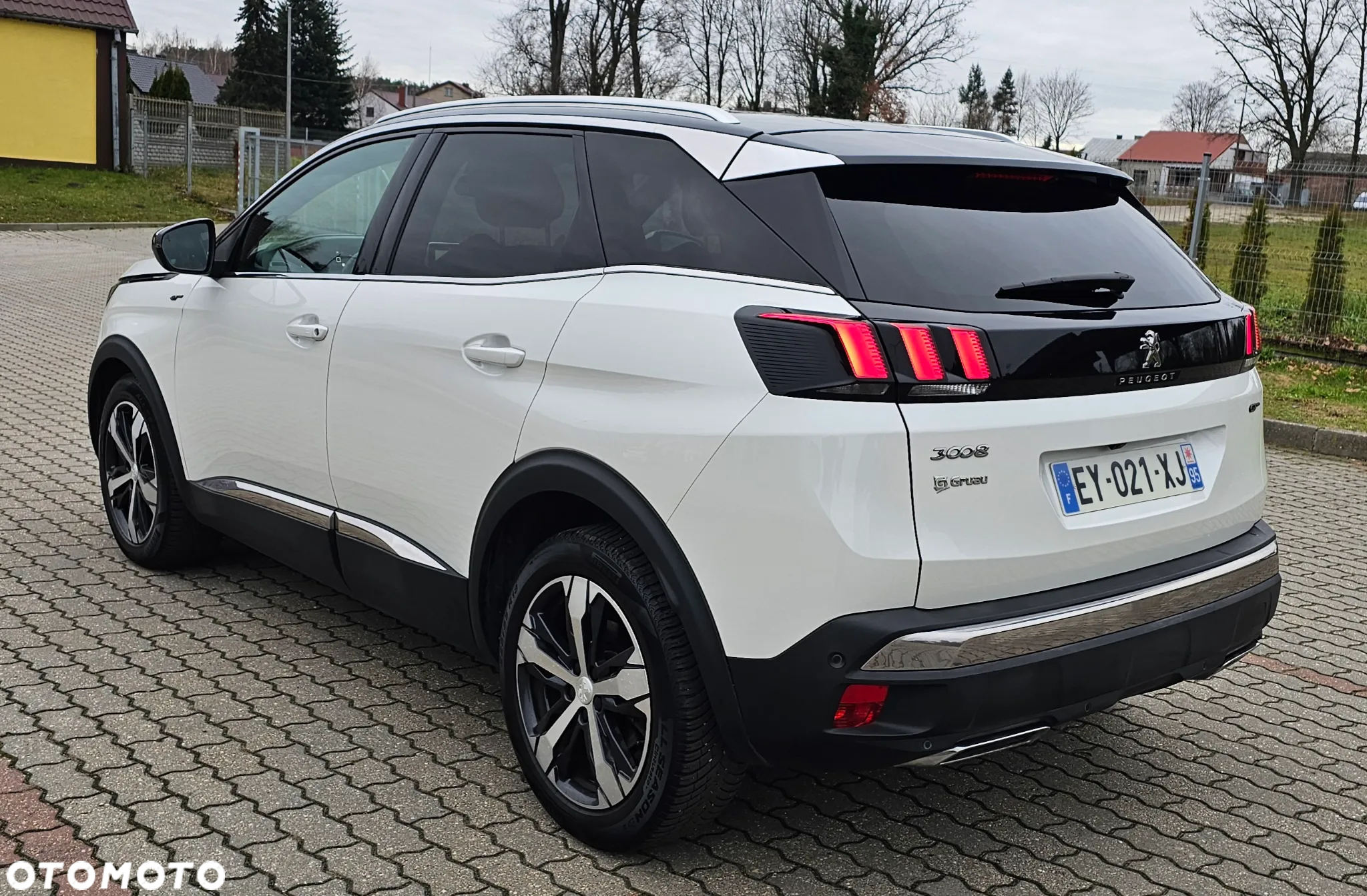 Peugeot 3008 BlueHDi 180 Stop & Start EAT8 GT - 8