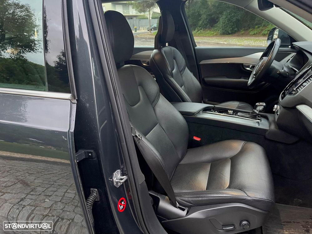 Volvo XC 90 2.0 D4 Momentum - 36