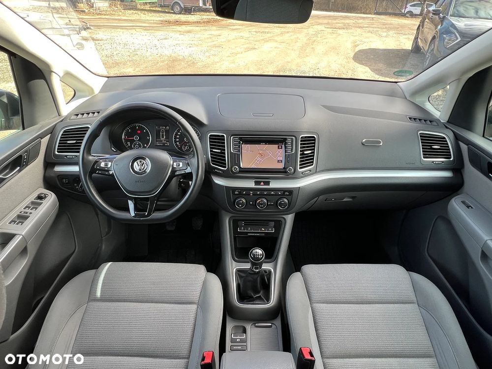 Volkswagen Sharan 2.0 TDI (BlueMotion Technology) Comfortline - 16