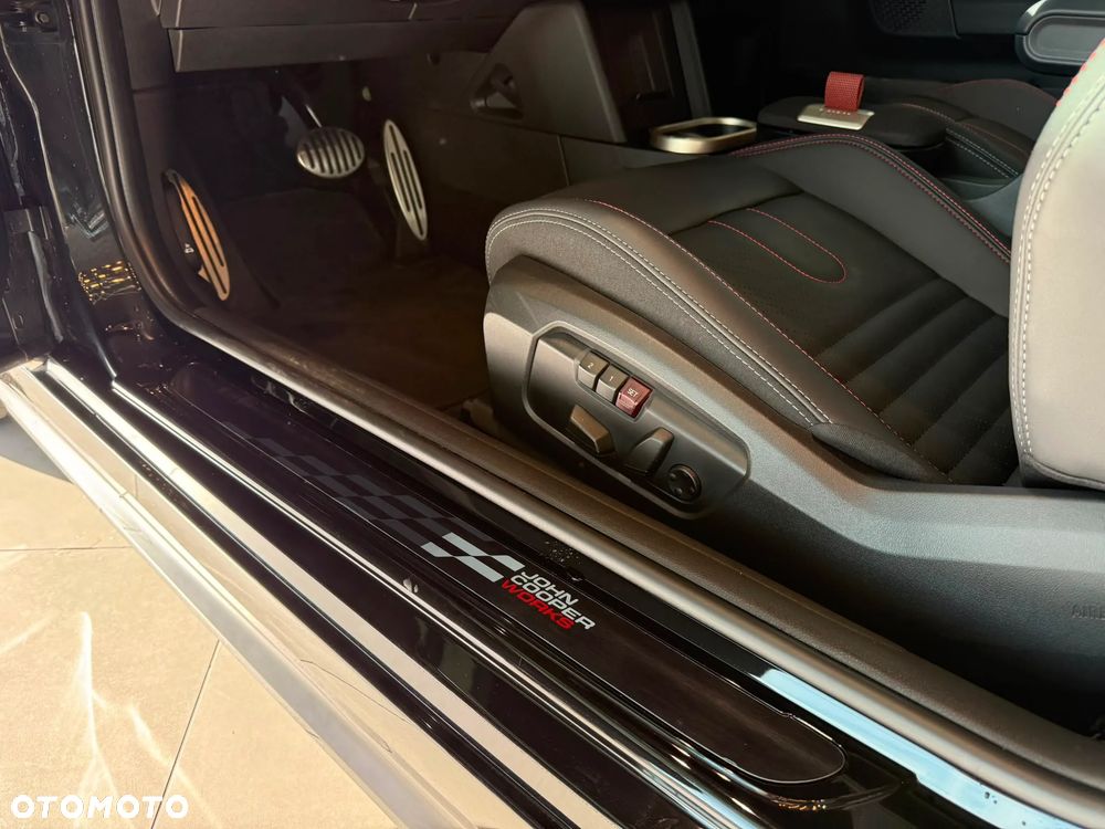 MINI John Cooper Works - 16