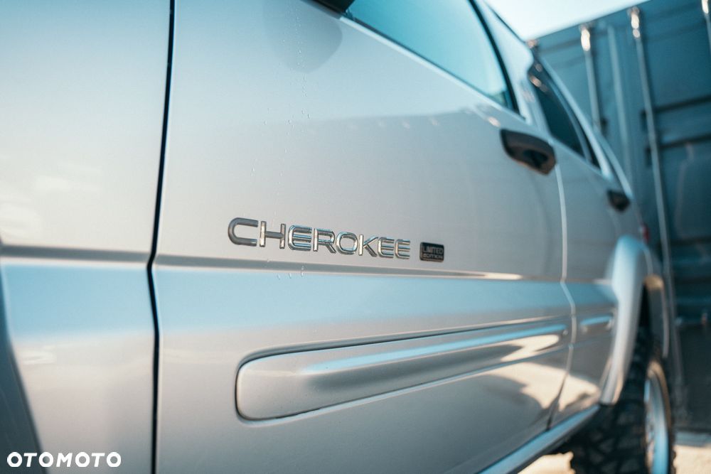 Jeep Cherokee 2.8L CRD Limited - 13